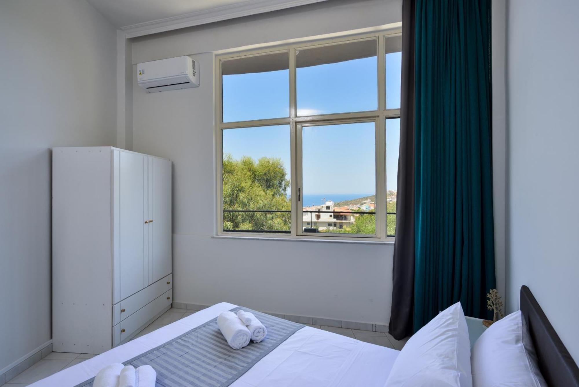 Loucerna Suites Chania La Canée Extérieur photo