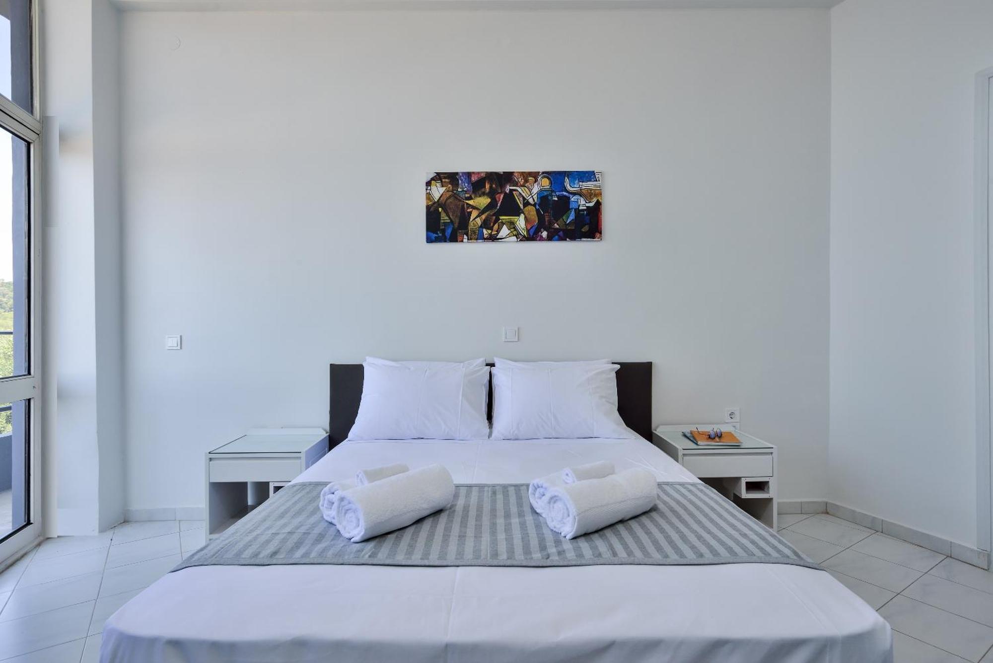 Loucerna Suites Chania La Canée Extérieur photo
