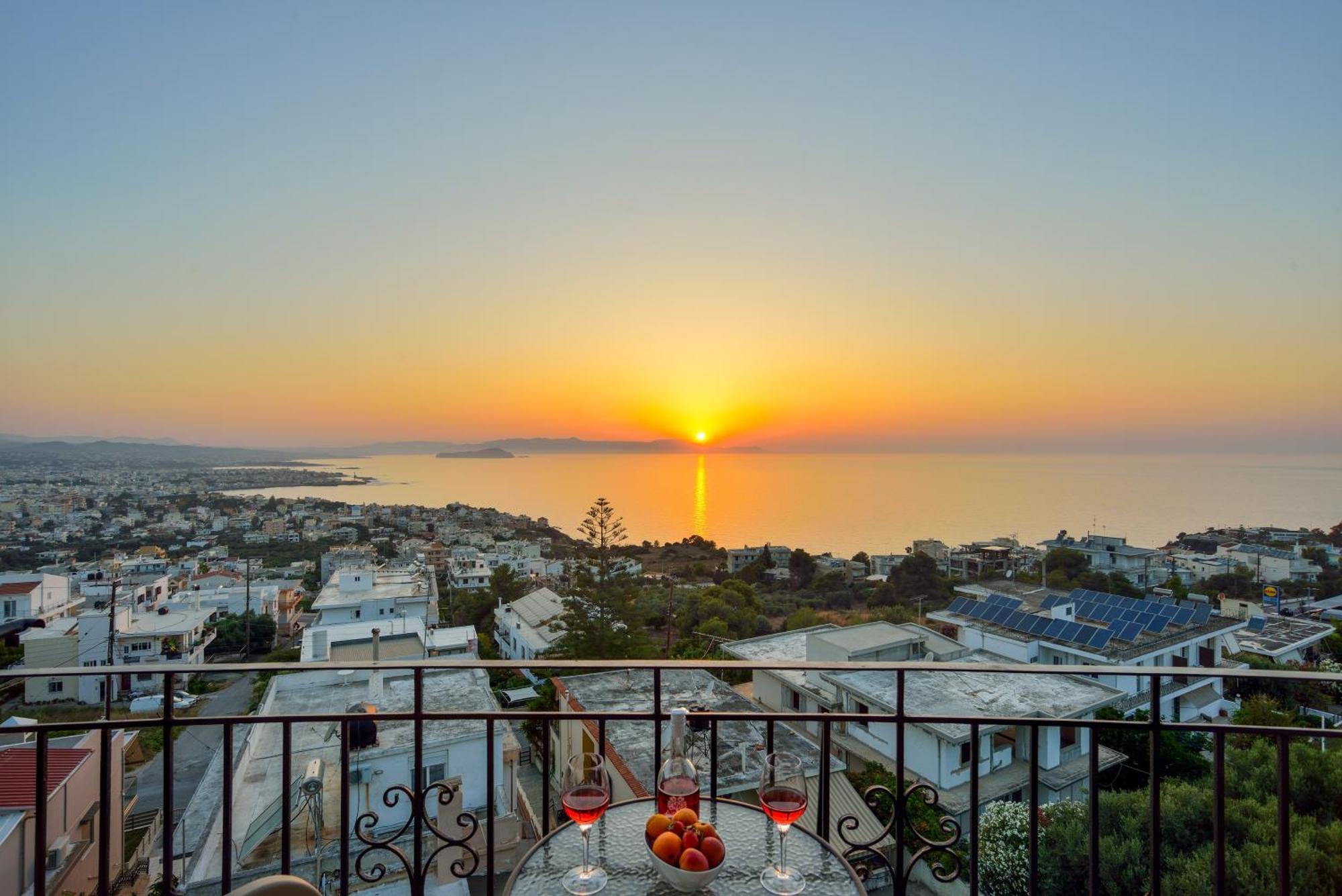 Loucerna Suites Chania La Canée Extérieur photo