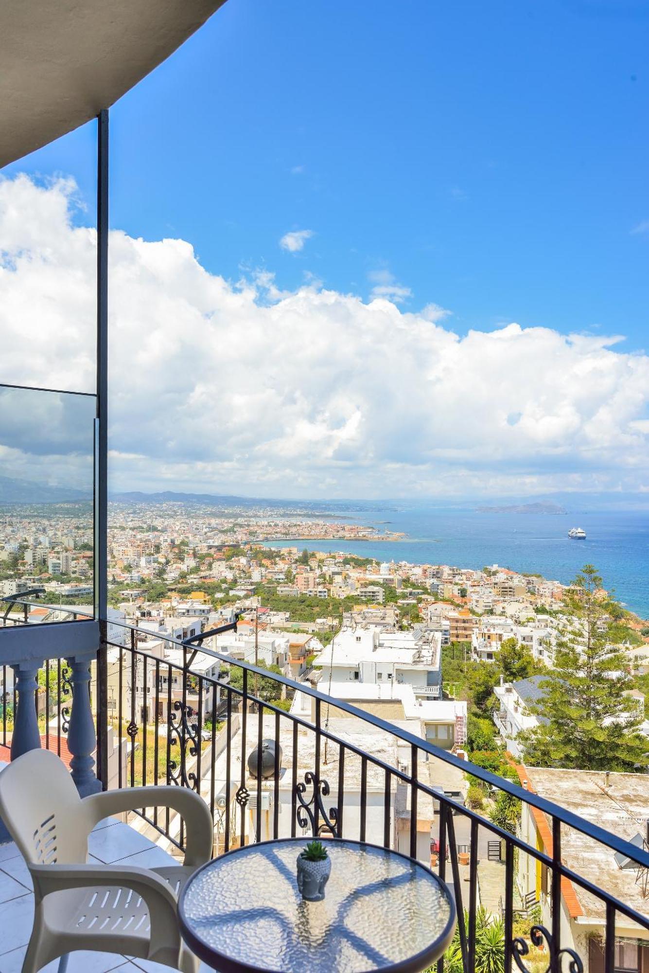 Loucerna Suites Chania La Canée Extérieur photo