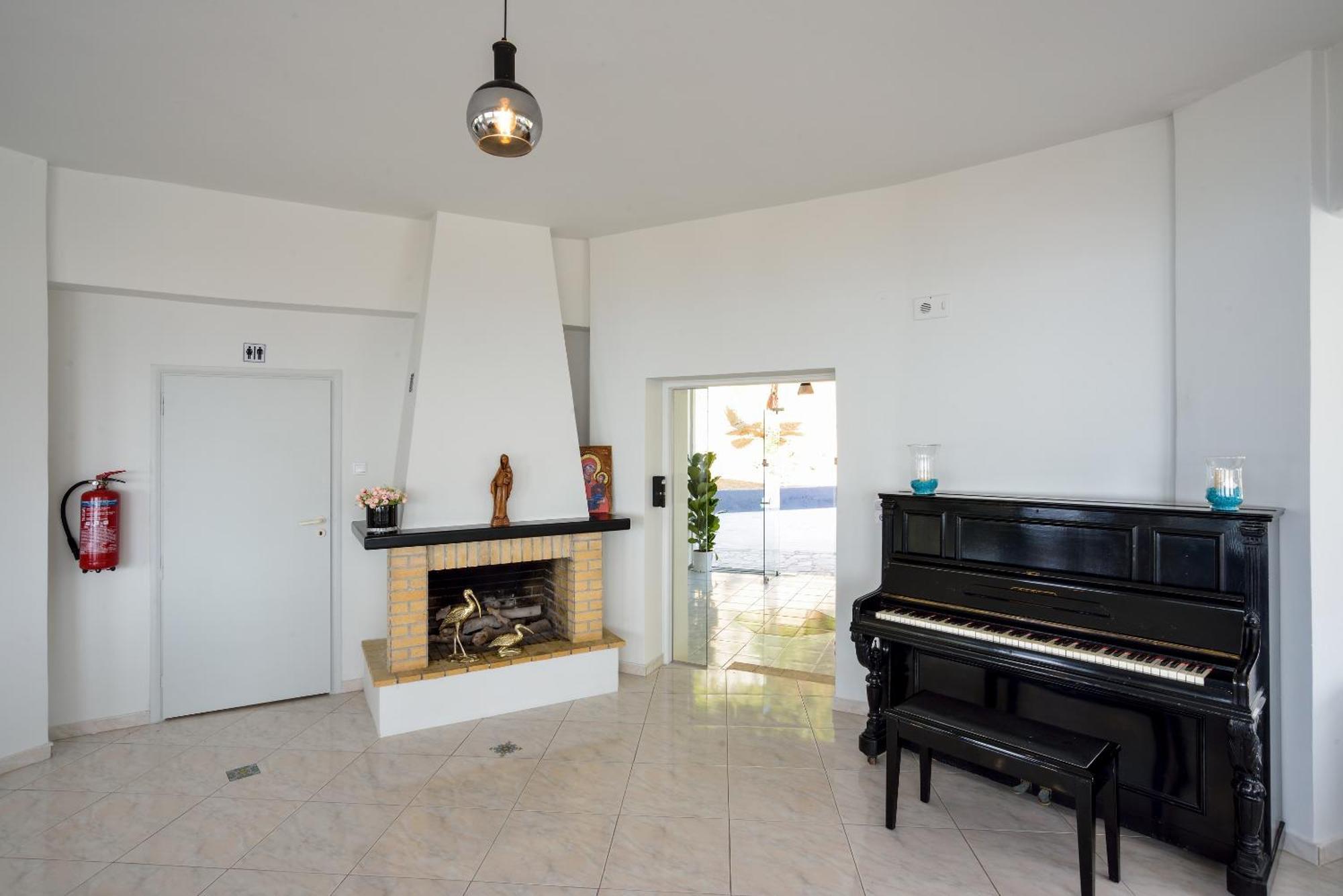 Loucerna Suites Chania La Canée Extérieur photo