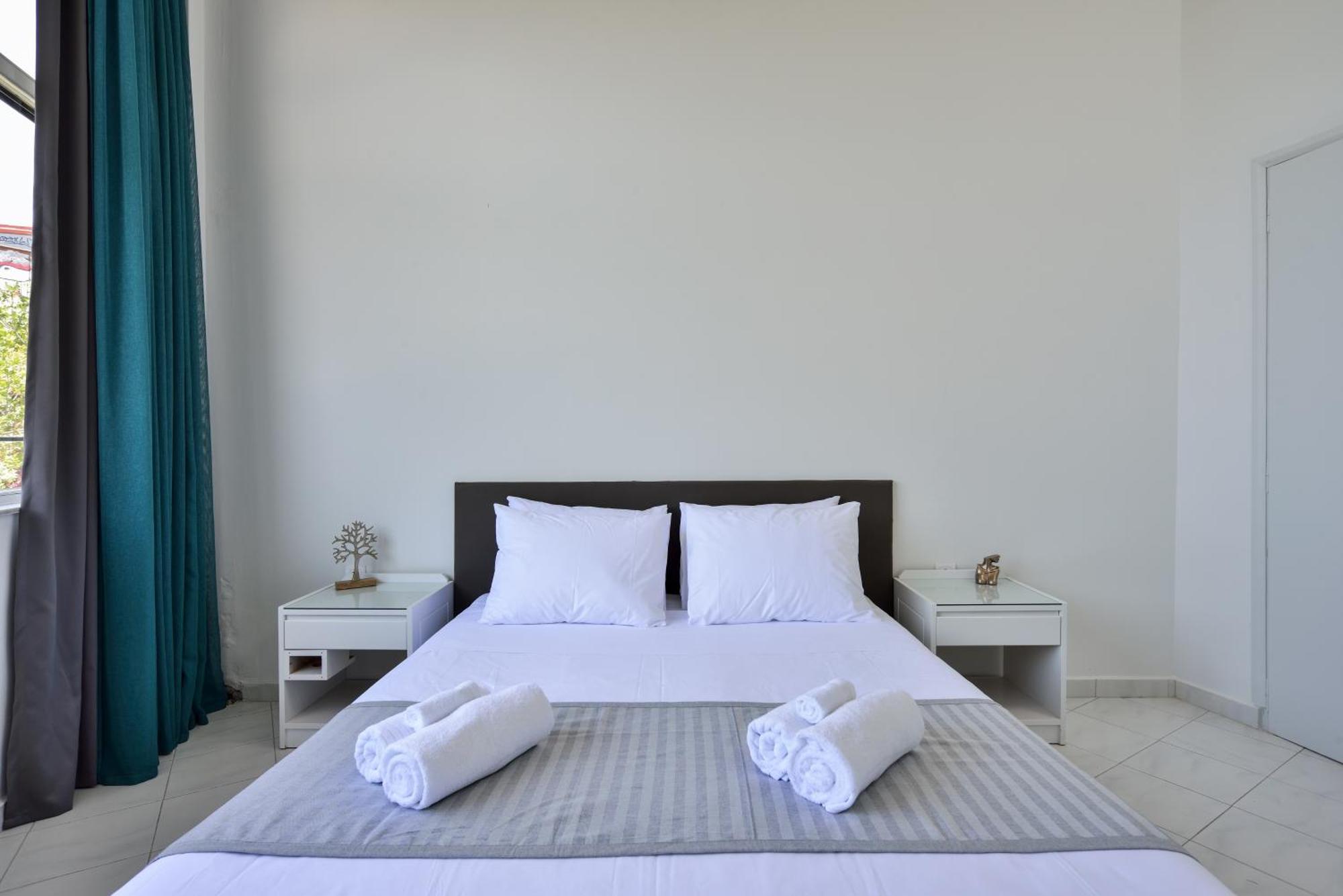 Loucerna Suites Chania La Canée Extérieur photo